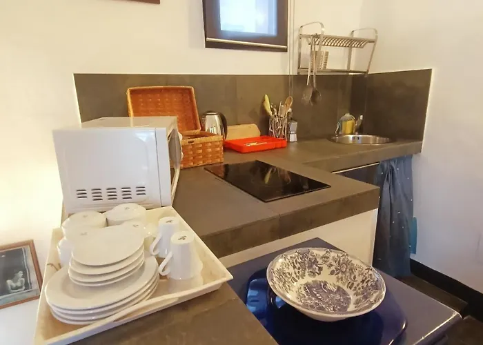 I Valloni شقة إمبيريا